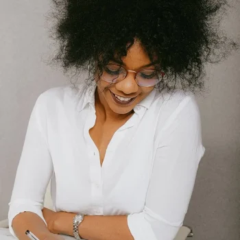 pexels-anna-shvets-37275132